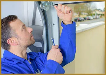 United Garage Door Repair Kyle, TX 512-734-8034 - serv-rep-gr-47m